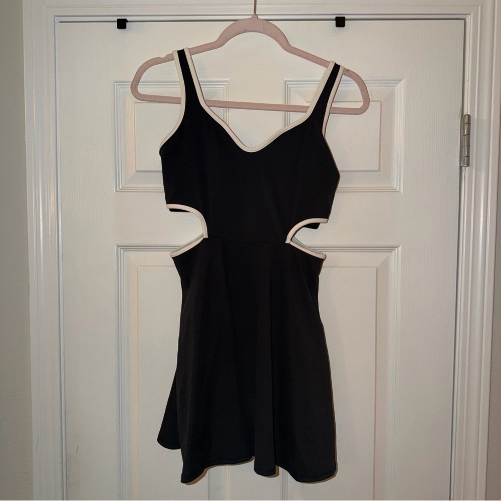 Old Navy Powersoft Fit and Flare Active Dress - Picture 3 of 5